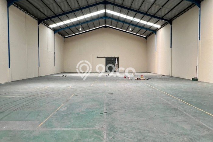 Disewakan Gudang di , Luas 2300m2m², Area Berkembang Disewakan Gudang di , Luas 2300m2m², Area Berkembang