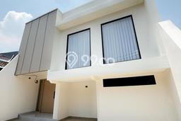 Siap Huni Hunian Elit 5 Kamar di Kelapa Gading Dekat ke Mana Saja Siap Huni Hunian Elit 5 Kamar di Kelapa Gading Dekat ke Mana Saja