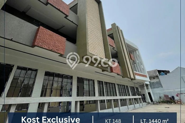 Cocok Untuk Investasi! For Sale Kost di Sunter 99 Kamar Cocok Untuk Investasi! For Sale Kost di Sunter 99 Kamar