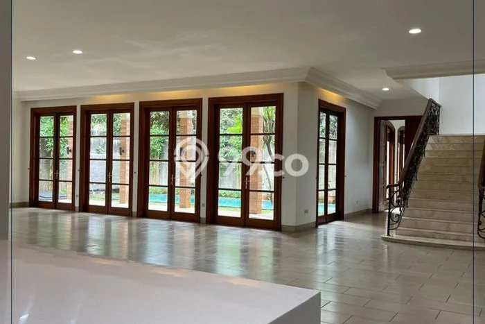 Hunian Modern Untuk Disewakan di Kemang Jakarta Selatan 4 KT & 4 KM Hunian Modern Untuk Disewakan di Kemang Jakarta Selatan 4 KT & 4 KM