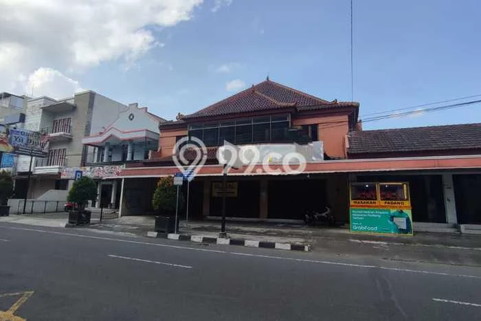 Dijual! Ruko di Terban Yogyakarta LT 785m2 / LB 1000m2 Kawasan Strategis Dijual! Ruko di Terban Yogyakarta LT 785m2 / LB 1000m2 Kawasan Strategis