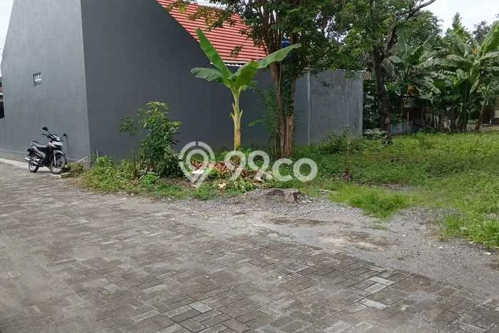 Tanah Investasi Dijual di Yogyakarta Punya Luas 193m2 Tanah Investasi Dijual di Yogyakarta Punya Luas 193m2