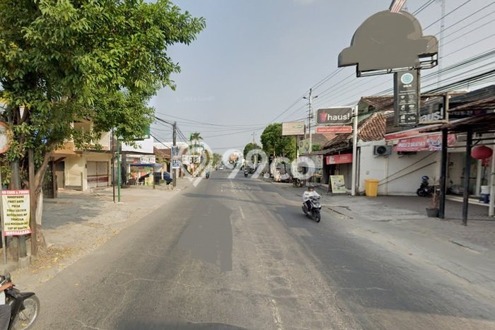 Ruko Komersial Dijual di Gamping Sleman LT 307m2 & LB 300m2 Ruko Komersial Dijual di Gamping Sleman LT 307m2 & LB 300m2
