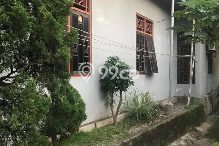 Disewakan! Rumah 4 Kamar Tidur &
2 Kamar Mandi di Maguwoharjo, Yogyakarta Disewakan! Rumah 4 Kamar Tidur &
2 Kamar Mandi di Maguwoharjo, Yogyakarta