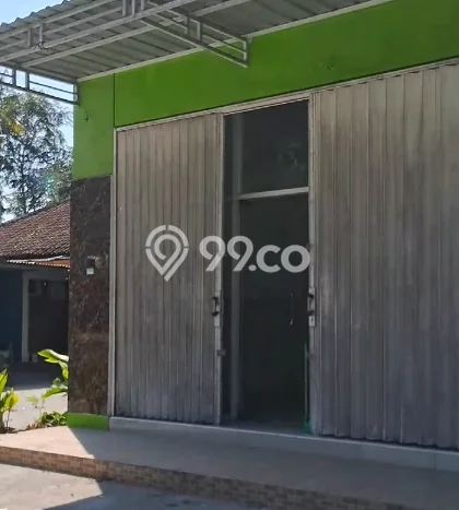 Di Sewakan Ruko Di Pinggir Jalan Raya Dengan 2 Lantai Di Sewakan Ruko Di Pinggir Jalan Raya Dengan 2 Lantai