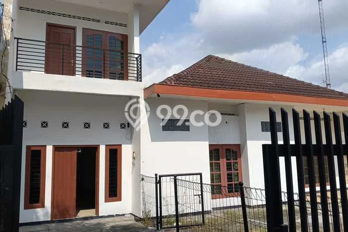 Rumah sewa siap huni 6 KT di Maguwoharjo, Yogyakarta Rumah sewa siap huni 6 KT di Maguwoharjo, Yogyakarta