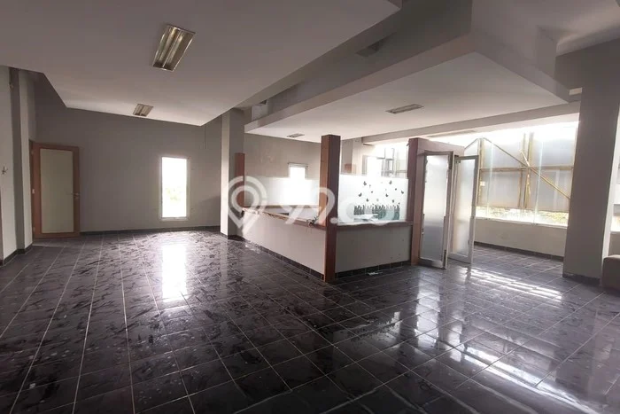 Unit Komersial disewakan di Ngaglik Sleman dengan LT 1000m2 / LB 700m2 Unit Komersial disewakan di Ngaglik Sleman dengan LT 1000m2 / LB 700m2