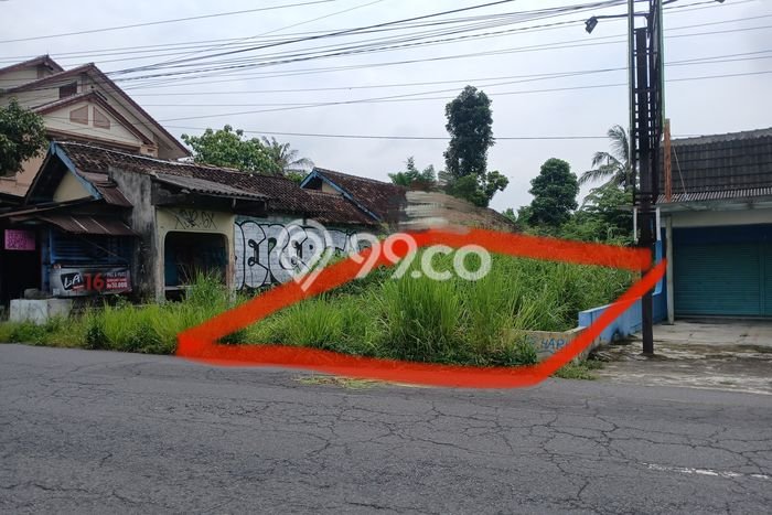Lahan Kosong Dijual di Sleman dengan Area 1321m2 Lahan Kosong Dijual di Sleman dengan Area 1321m2