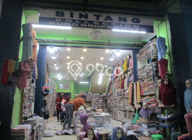Lokasi Strategis! Dijual Ruko Bisnis di Tanah Abang, Jakarta Pusat Kondisi Bagus Lokasi Strategis! Dijual Ruko Bisnis di Tanah Abang, Jakarta Pusat Kondisi Bagus