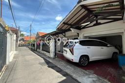 Lokasi terbaik! Rumah siap huni dikontrakkan di Tebet LB 140m2 Lokasi terbaik! Rumah siap huni dikontrakkan di Tebet LB 140m2