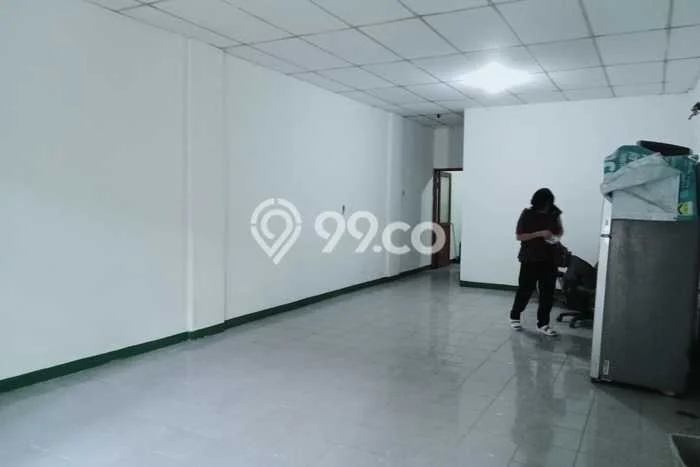 Ruko Komersial Dijual di Ciputat Tangerang Selatan LT 71m2 & LB 212m2 Ruko Komersial Dijual di Ciputat Tangerang Selatan LT 71m2 & LB 212m2