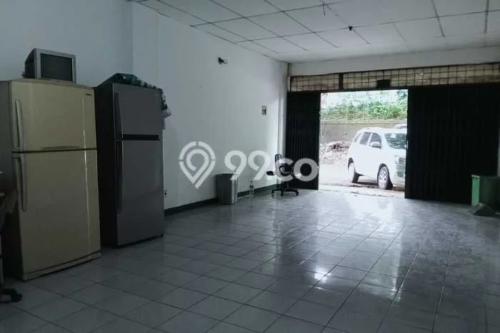 Ruko Komersial Dijual di Ciputat Tangerang Selatan LT 71m2 & LB 212m2 Ruko Komersial Dijual di Ciputat Tangerang Selatan LT 71m2 & LB 212m2