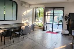 BEST LOCATION! Rumah kawasan Semarang Barat, Akses ke Tol, 5 KM, Luas 1100m2m² Bangunan 400m2m² BEST LOCATION! Rumah kawasan Semarang Barat, Akses ke Tol, 5 KM, Luas 1100m2m² Bangunan 400m2m²