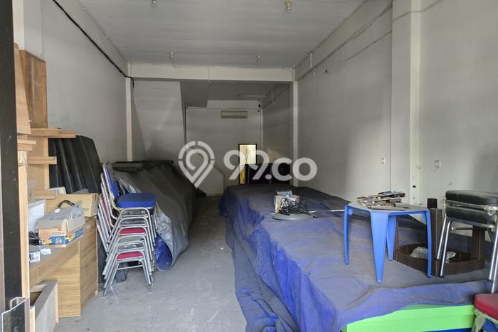 Unit Ruko Dijual di Pedurungan Semarang Luas Tanah 93m2, Luas Bangunan 285m2 Unit Ruko Dijual di Pedurungan Semarang Luas Tanah 93m2, Luas Bangunan 285m2