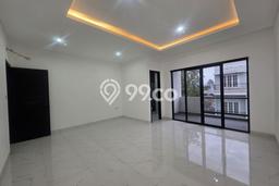 Siap Huni Hunian Elit 5 Kamar di Kelapa Gading Dekat ke Mana Pun Siap Huni Hunian Elit 5 Kamar di Kelapa Gading Dekat ke Mana Pun