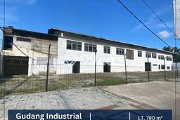 Area Ramai! Gudang Dijual di Cengkareng untuk Bisnis Luas Bangunan 1000m2 Area Ramai! Gudang Dijual di Cengkareng untuk Bisnis Luas Bangunan 1000m2