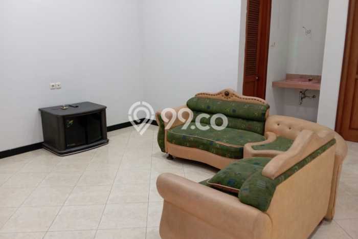 Rumah Disewakan Jakarta Utara LT 280m2 LB 310m2 Area Pegangsaan Rumah Disewakan Jakarta Utara LT 280m2 LB 310m2 Area Pegangsaan