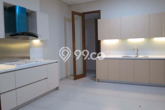 Disewakan Rumah Nyaman di Menteng Harga Rp 900 Juta/ Tahun Disewakan Rumah Nyaman di Menteng Harga Rp 900 Juta/ Tahun