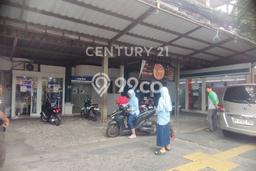 Unit Gudang Disewakan di Sumur Batu di Area Ramai & Strategis Unit Gudang Disewakan di Sumur Batu di Area Ramai & Strategis