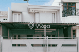 Rumah Strategis Minimalis Lb 180m2 di Kelapa Gading, Jakarta Utara Rumah Strategis Minimalis Lb 180m2 di Kelapa Gading, Jakarta Utara