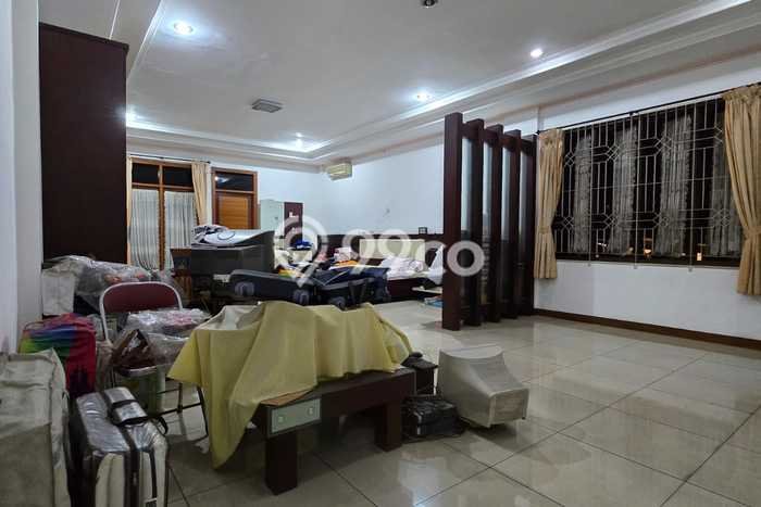 Unit Ruko Dijual di Bandung LT 259m2 & LB 560m2 Unit Ruko Dijual di Bandung LT 259m2 & LB 560m2
