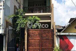 Rumah Modern Cantik 3 KT Bisa Langsung Pindah di Kemayoran Rumah Modern Cantik 3 KT Bisa Langsung Pindah di Kemayoran