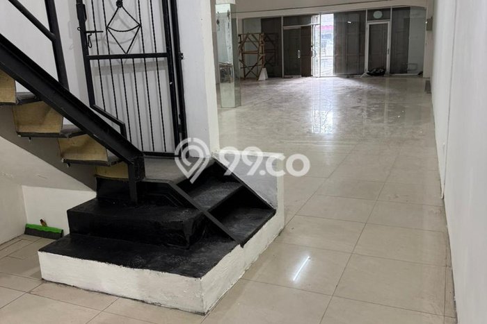 Disewakan Ruko di Kawasan Ramai Gatot Subroto Luas 310m2 Disewakan Ruko di Kawasan Ramai Gatot Subroto Luas 310m2