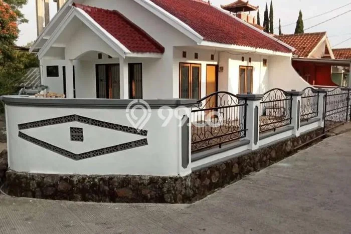 Jual Rumah Eksklusif 2 KT di Sariwangi, Bandung Jual Rumah Eksklusif 2 KT di Sariwangi, Bandung