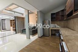 Rumah Asri area Summarecon Bandung, Bandung, Luas 90m2m² LB 130m2m² Rumah Asri area Summarecon Bandung, Bandung, Luas 90m2m² LB 130m2m²