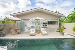 Dijual! Vila Kawasan , Luas 240m2m², Posisi Premium Dijual! Vila Kawasan , Luas 240m2m², Posisi Premium