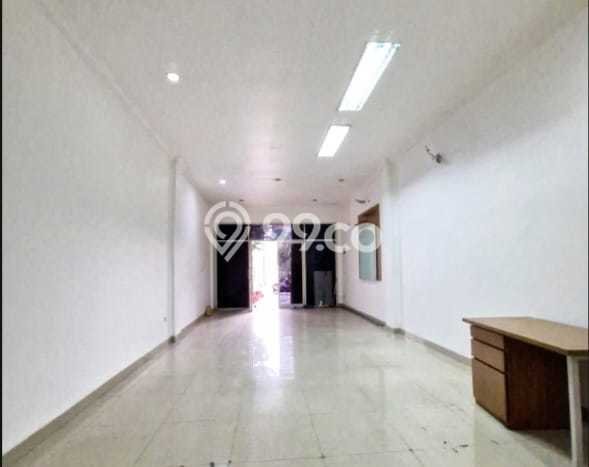 Ruko Dijual di Prime Area Jakarta Selatan Luas 221m2 Ruko Dijual di Prime Area Jakarta Selatan Luas 221m2