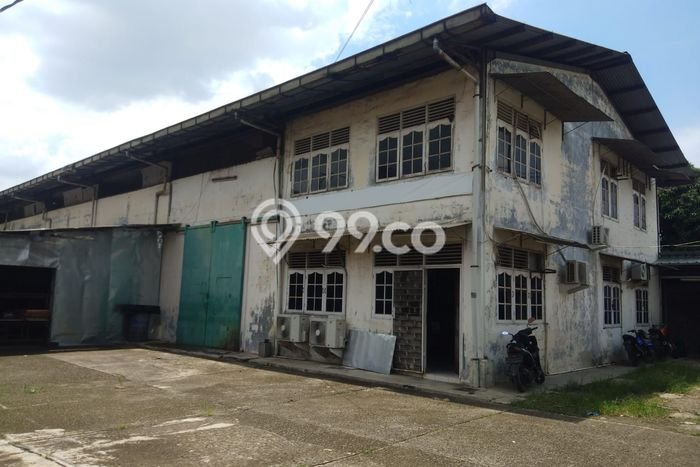 Gudang Dijual di Depok LT 1050m2 & LB 432m2 Lokasi Terbaik! Gudang Dijual di Depok LT 1050m2 & LB 432m2 Lokasi Terbaik!