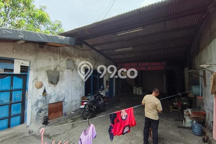 Unit Gudang Disewakan di Kamal di Area Ramai & Strategis Unit Gudang Disewakan di Kamal di Area Ramai & Strategis