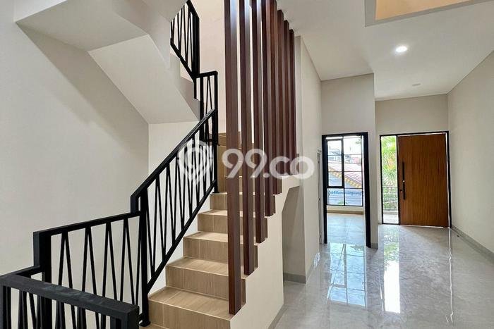 Rumah Luxury Modern Tanpa Renovasi di Tomang Jakarta Barat Rumah Luxury Modern Tanpa Renovasi di Tomang Jakarta Barat