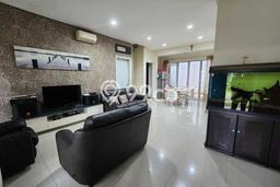 Hunian Elit LB 280m2 Siap Pakai Desain Elegan di Green Lake City, Jakarta Barat Hunian Elit LB 280m2 Siap Pakai Desain Elegan di Green Lake City, Jakarta Barat