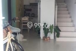 Hunian Cantik Minimalis Lb 84m2 di Serpong, Tangerang Selatan Hunian Cantik Minimalis Lb 84m2 di Serpong, Tangerang Selatan