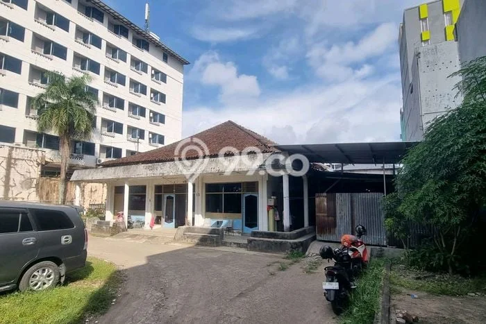 Unit Kantor Paling Strategis di Ujung Pandang Makassar dengan LB 800m2 Unit Kantor Paling Strategis di Ujung Pandang Makassar dengan LB 800m2
