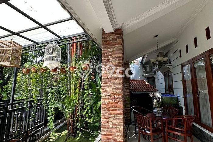Rumah Elit LB 210m2 Siap Pakai Desain Elegan di Kemang Pratama, Bekasi Rumah Elit LB 210m2 Siap Pakai Desain Elegan di Kemang Pratama, Bekasi