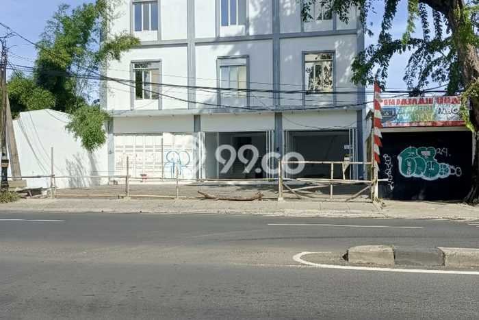 Area Ramai! Ruko Dijual di Ciracas untuk Bisnis Luas Bangunan 850m2 Area Ramai! Ruko Dijual di Ciracas untuk Bisnis Luas Bangunan 850m2
