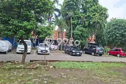 Hunian Mewah LB 2500m2 Siap Pakai Desain Elegan di Kayuringin Jaya, Bekasi Hunian Mewah LB 2500m2 Siap Pakai Desain Elegan di Kayuringin Jaya, Bekasi