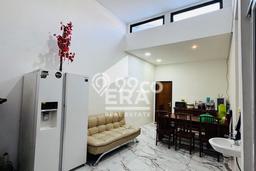 Ready to Use! Luxury House LT 140m2 Desain Modern di Jelambar Ready to Use! Luxury House LT 140m2 Desain Modern di Jelambar