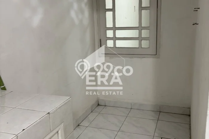 Disewakan! Rumah 2 Kamar Tidur &
2 Kamar Mandi di Sunter, Jakarta Utara Disewakan! Rumah 2 Kamar Tidur &
2 Kamar Mandi di Sunter, Jakarta Utara