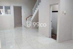 Rumah Siap Pakai area Kelapa Gading, Jakarta Utara, LT 60m² Bangunan 80m² Rumah Siap Pakai area Kelapa Gading, Jakarta Utara, LT 60m² Bangunan 80m²