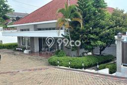Jual Rumah Mewah Elegan Dengan View Eksklusif di Jatingaleh, Semarang Jual Rumah Mewah Elegan Dengan View Eksklusif di Jatingaleh, Semarang