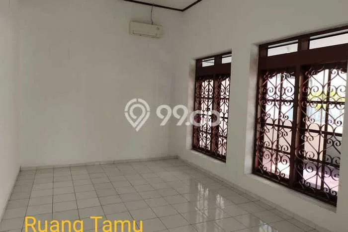 Disewakan! Rumah 6 Kamar Tidur &
4 Kamar Mandi di Sompok, Semarang Disewakan! Rumah 6 Kamar Tidur &
4 Kamar Mandi di Sompok, Semarang