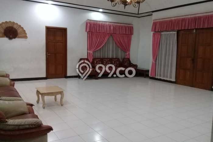 Dijual! Vila Kawasan Bandungan, Luas 2424m2m², Akses ke Fasilitas Umum Dijual! Vila Kawasan Bandungan, Luas 2424m2m², Akses ke Fasilitas Umum