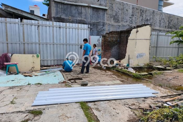 Tanah Disewakan Lokasi Semarang Seluas 446m2 Strategis dan Aman Tanah Disewakan Lokasi Semarang Seluas 446m2 Strategis dan Aman