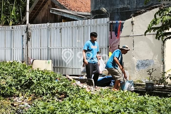 Tanah Disewakan Lokasi Semarang Seluas 446m2 Strategis dan Aman Tanah Disewakan Lokasi Semarang Seluas 446m2 Strategis dan Aman
