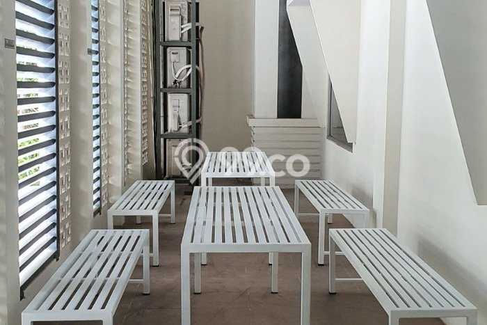 Untuk Dijual! Komersial di Meruya Jakarta Barat LT 750m2 / LB 1600m2 Kawasan Bisnis Untuk Dijual! Komersial di Meruya Jakarta Barat LT 750m2 / LB 1600m2 Kawasan Bisnis