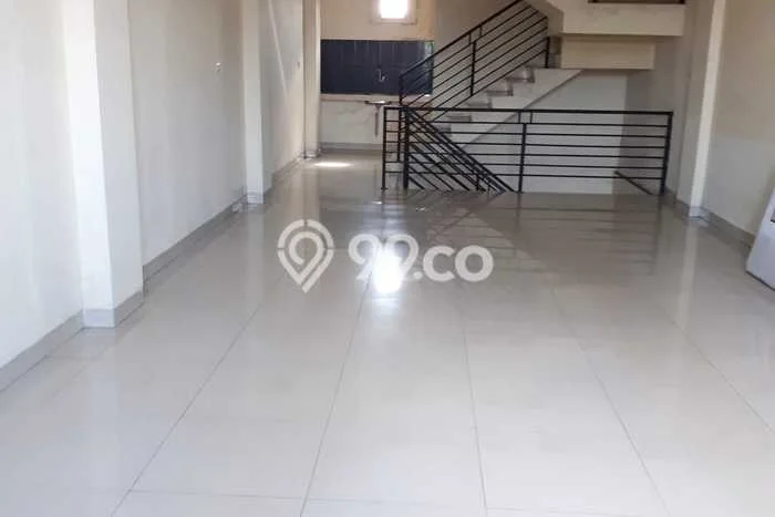 Ruko untuk disewa di Ciledug punya LT 115m2 & LB 175m2 harga sewa kompetitif Ruko untuk disewa di Ciledug punya LT 115m2 & LB 175m2 harga sewa kompetitif